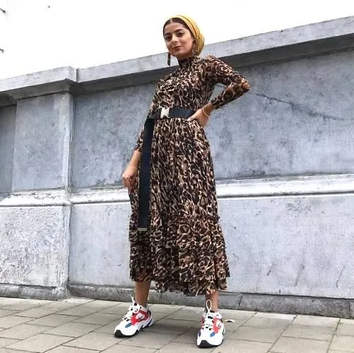 Cantiknya Motif Leopard Buat Foto OOTD; Jauh Banget dari Kesan Seram! 10