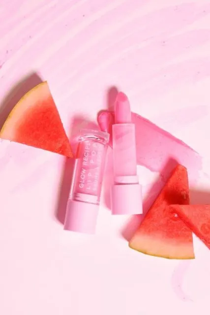 Nggak Peduli Mahal atau Murah, Ini Penyebab Kenapa Lipstikmu Bisa Bikin Bibir Hitam! 8