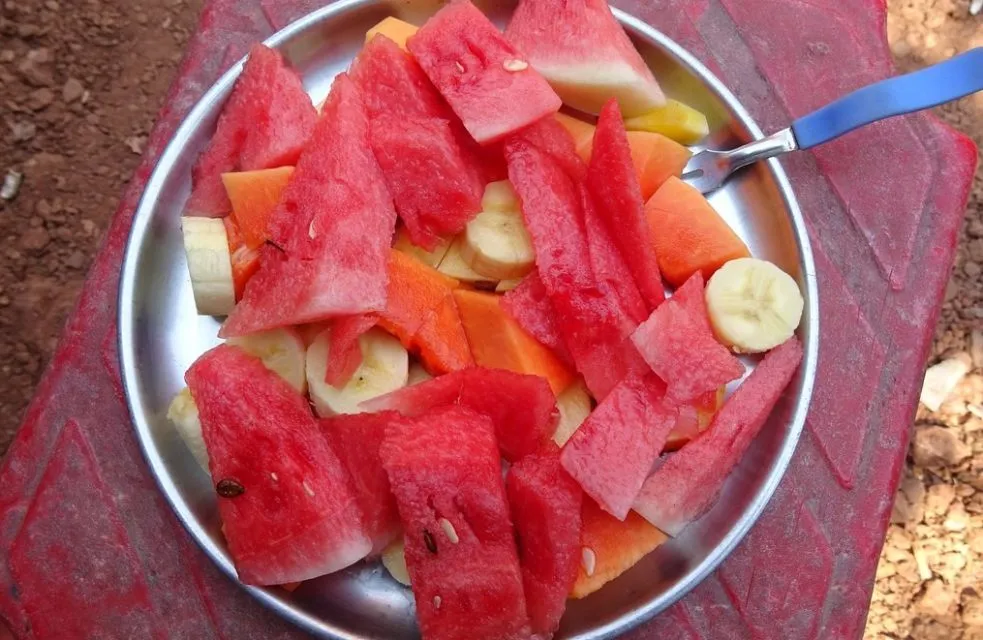 Rahasia di Balik Salad Buah yang Awet dan Sausnya Nggak Cepat Berair. Bisa Dimakan Besok Lagi 11