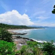 10 Pantai Terbaik di Jawa Barat yang Bikin Hati Adem dan Cinta Bersemi!