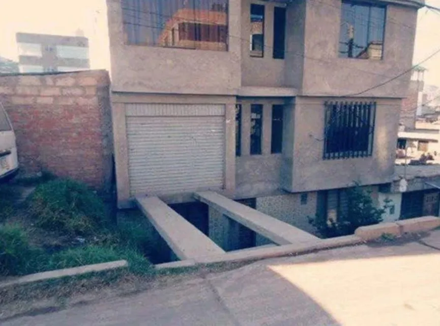 11 Desain Rumah yang Susah Dinalar Akal Sehat. Yang Punya Nggak Ada Bujet atau Gimana sih? 18