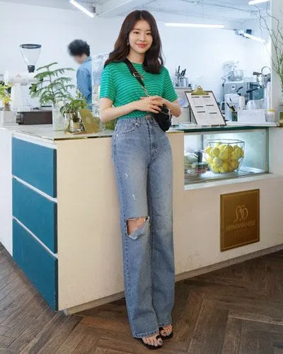 Cara Berbusana Buatmu yang Bertubuh Kurus dan Tinggi Ala Cewek Korea. Fix, Memesona! 10