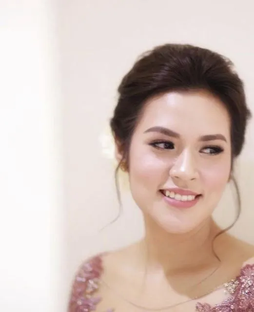 Sekalinya Dandan, 5 Seleb Ini Langsung Menyita Perhatian. Biasanya Natural Alias Polosan! 8