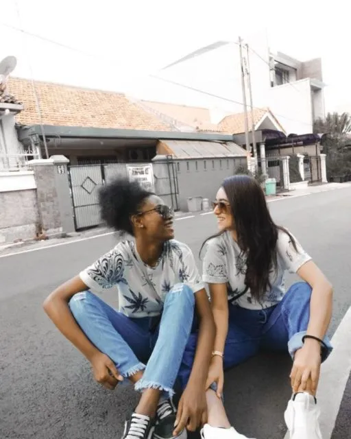 Hits di Instagram! Ini Penampilan Unik Afifah dan Sylla yang Cantiknya Eksotis 6
