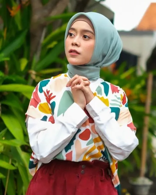 Potret dan Gaya Imut Lesty Kejora yang Lagi Viral di Instagram. Beneran Seimut Itu! 7