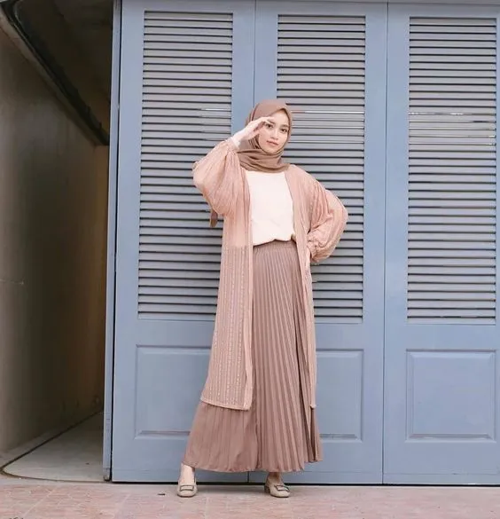 8 Ide Model Cardigan Berwarna Cerah Buat Hijabers. Lucu dan Kekinian Banget! 10