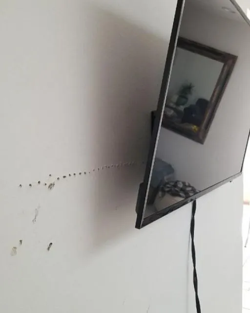 Begini Jadinya Kalau Bapak-Bapak Disuruh Benerin Rumah. Ternyata Nggak Semua Cowok Bisa Nukang~ 12