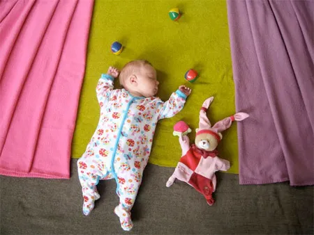 9 Kreasi Foto Anak Saat Tidur yang Hasilnya Mirip Profesional, Padahal Nyaris Tanpa Modal. Unik! 15