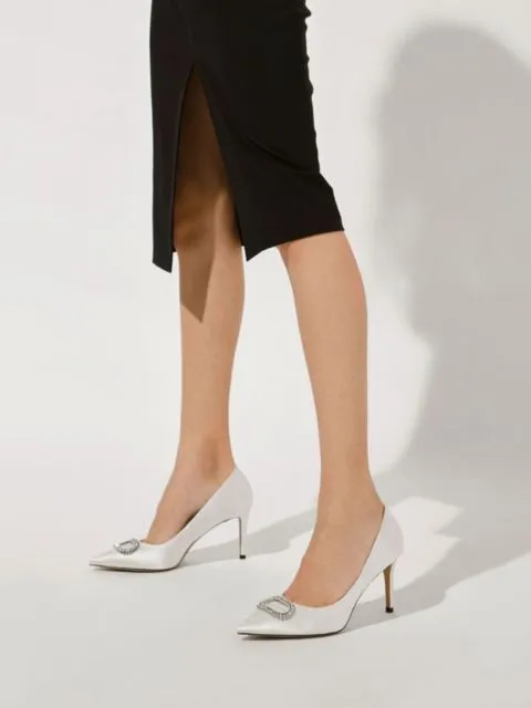 Koleksi Musim Panas 'Modern Exploration' dari Charles & Keith: Bermain dengan Aksen Geometris untuk Gaya Elegan & Modern 7