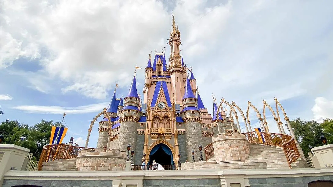 Kisah Sukses Walt Disney. Sempat Jadi Supir Ambulans Hingga Alami Kegagalan Berkali-kali 8