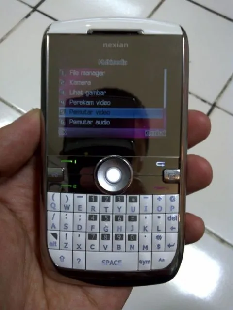 Nostalgia Kejayaan HP QWERTY, Sobat Miskin yang Nggak Bisa Beli Blackberry Pasti Pernah Pakai Ini 9