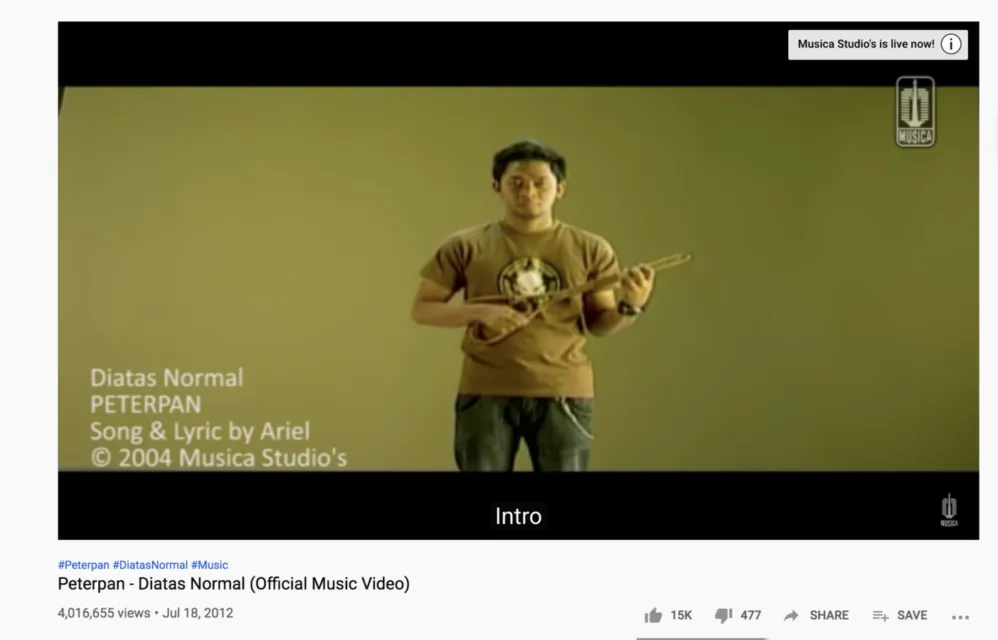 Jadi Salah Satu Penyanyi Paling Digandrungi, Inilah 7 Lagu Karya Ariel Noah yang Paling Memorable 8