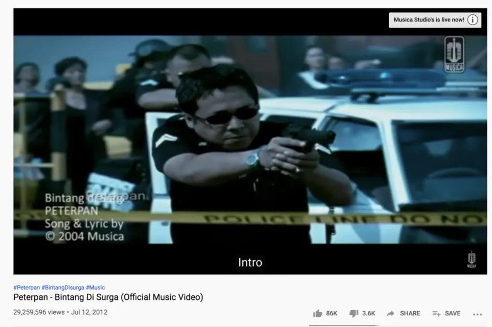 Jadi Salah Satu Penyanyi Paling Digandrungi, Inilah 7 Lagu Karya Ariel Noah yang Paling Memorable 10