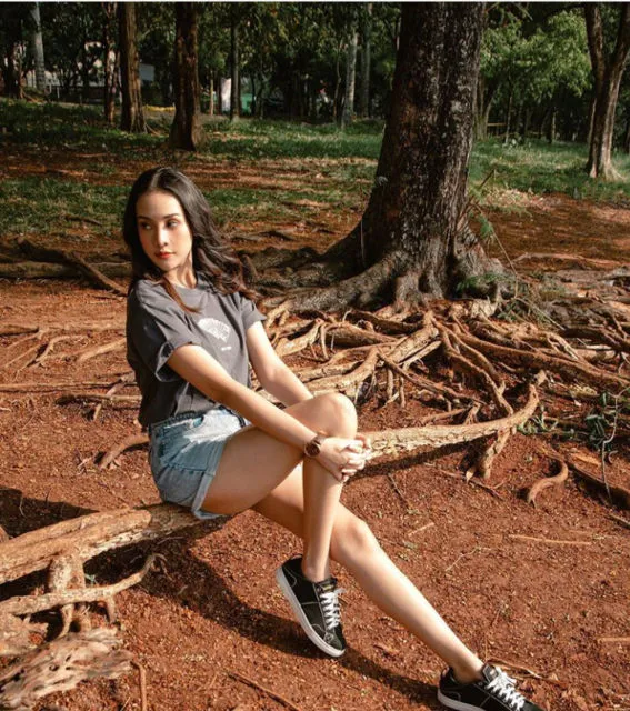 Bergaya Lebih Natural dari Biasanya, Ini Potret Anya Geraldine yang Makin Cantik! 9