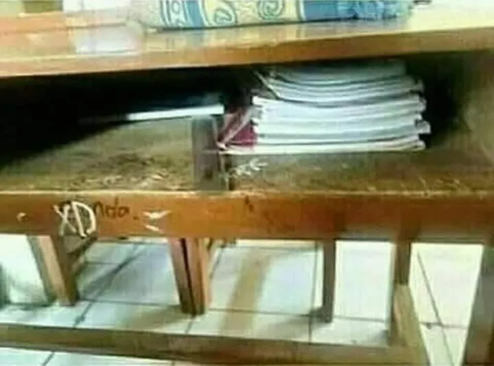 11 Potret yang Bikin Kangen Suasana Sekolah. Padahal mah Biasanya Bosen Banget Kalau di Kelas~ 14