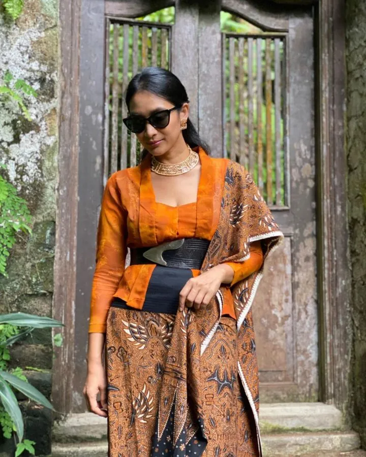 Ibu Kota Jadi Pusat Industri Hiburan, 10+ Artis ini Justru Memilih Tinggal di Luar Jakarta 21