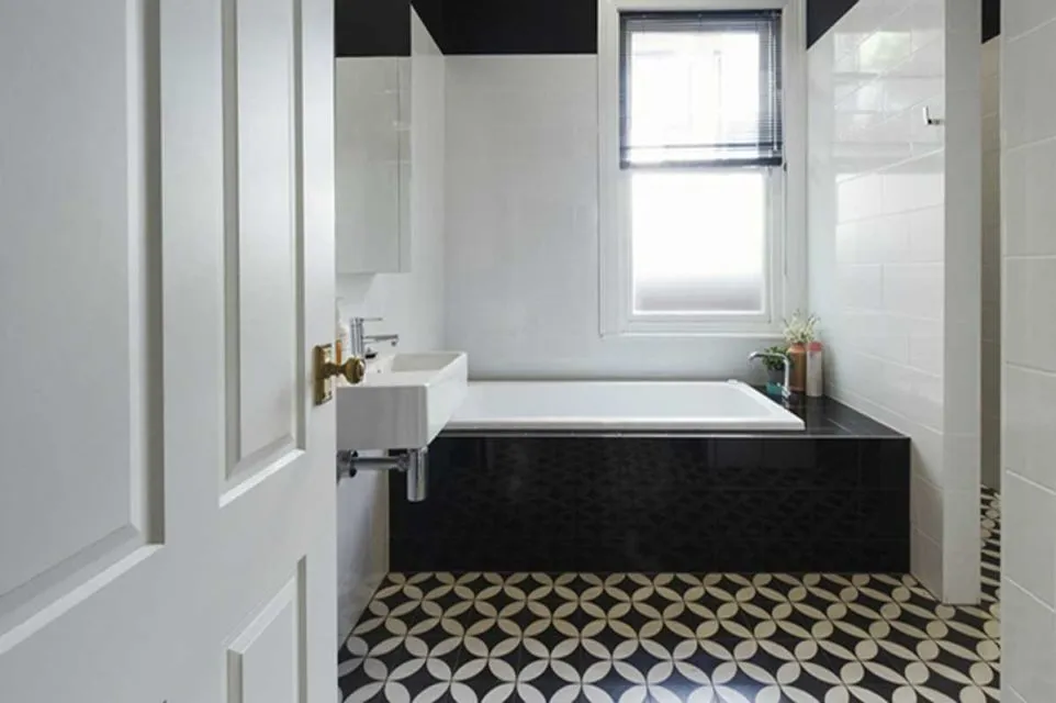 Tips Memilih Keramik Kamar Mandi dan 8 Pilihan Motifnya. Anti Kepleset dan Bisa Tabrak Warna 16