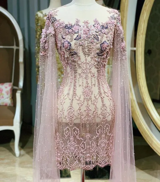 9 Ide Kebaya Lokal Bermotif Bunga 3D; Cantik dan Elegannya Lebih Nyata! 14