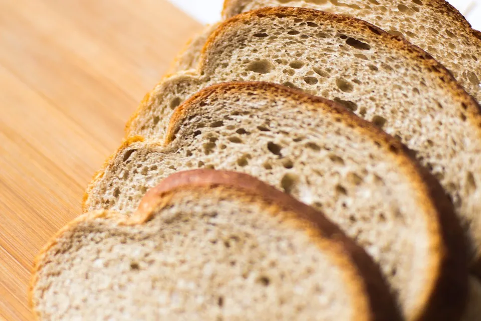Kelebihan Roti Gandum Dibanding Roti Tawar dan Cara Mengecek Labelnya. Kadang Ada Campurannya! 14