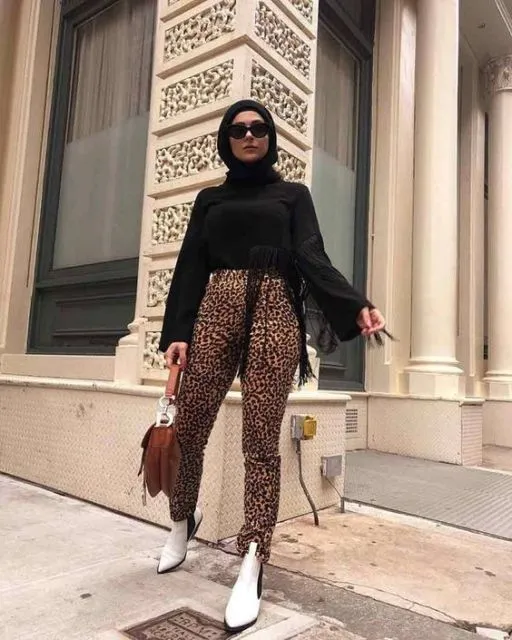 Cantiknya Motif Leopard Buat Foto OOTD; Jauh Banget dari Kesan Seram! 14