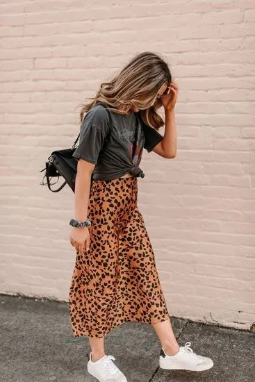 Cantiknya Motif Leopard Buat Foto OOTD; Jauh Banget dari Kesan Seram! 9