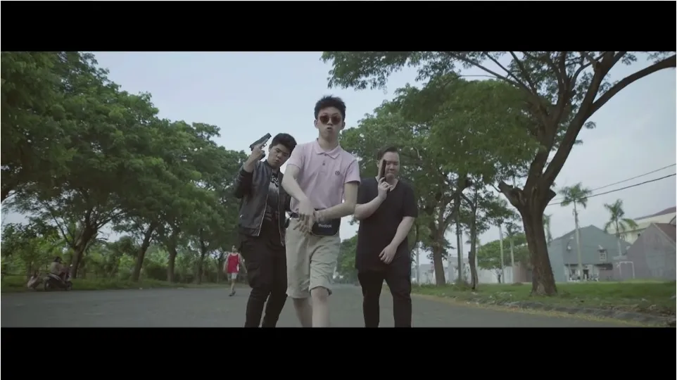 Perjalanan Karier Rich Brian dan Kejutan di Musik Video Terbarunya yang Bikin Salah Fokus 7