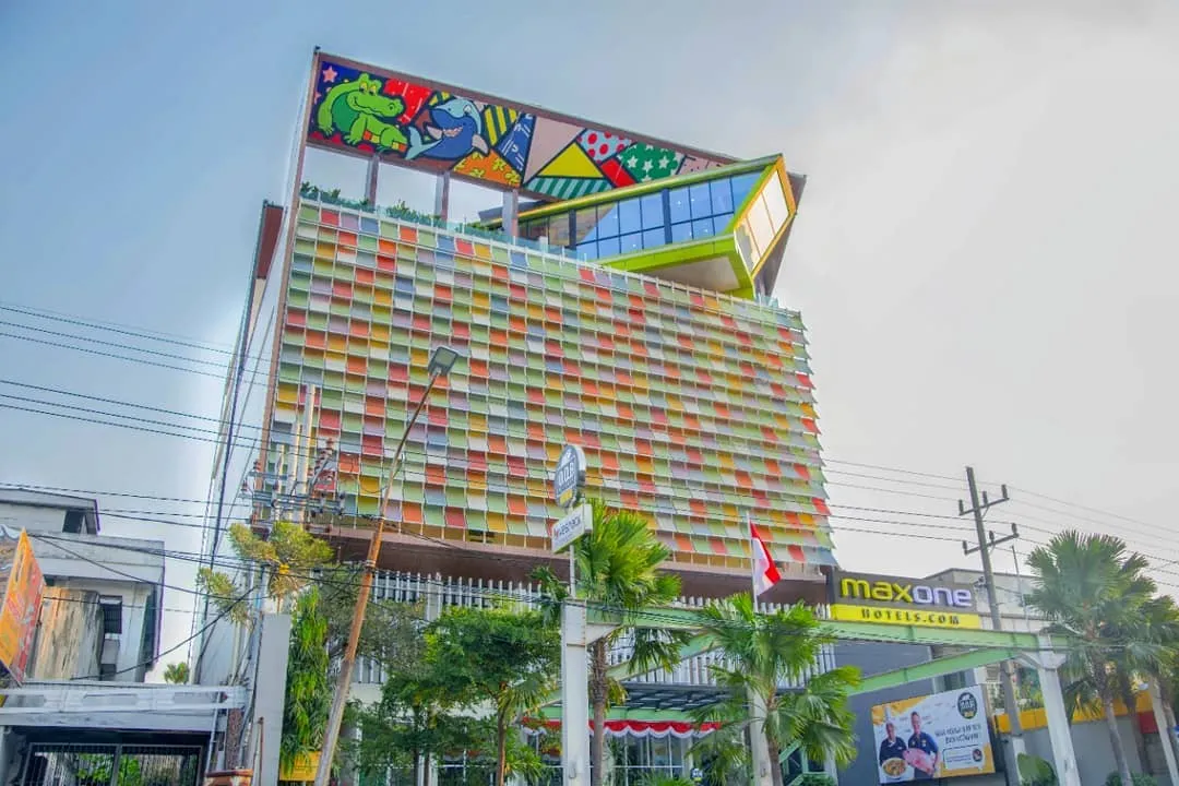 Rekomendasi 9 Hotel Terbaik nan Unik di Surabaya. Harganya Murah Meriah lo~ 12