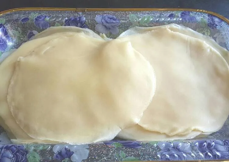 6 Kreasi Camilan Gurih dan Manis dari Kulit Lumpia. Tipis Lentur Anti Sobek, Praktis Bikinnya 9