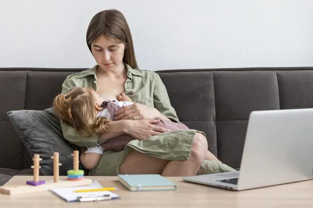6 Manfaat Menyusui untuk Fisik dan Mental Ibu. Siapa Bilang Cuma Bermanfaat untuk si Bayi? 11