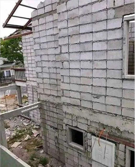 11 Desain Rumah yang Susah Dinalar Akal Sehat. Yang Punya Nggak Ada Bujet atau Gimana sih? 17