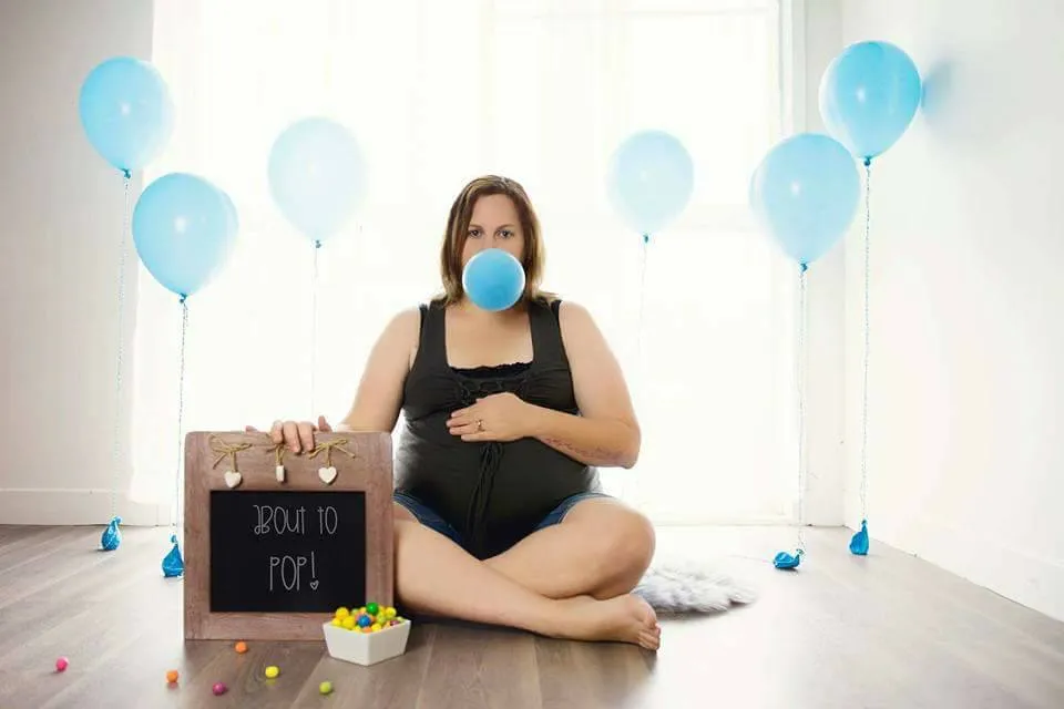 7 Foto Kehamilan Bergaya Santai yang Bisa Mama Lakukan di Rumah. Modal Kamera Sendiri, Bisa~ 8
