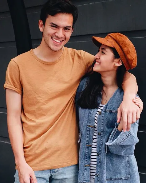 11 Artis Cewek dan Cowok yang Akrab Banget tapi Nggak Pacaran. Cara Sahabatannya Bikin Iri! 16