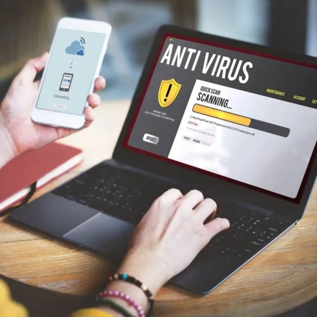7 Cara Mengatasi Laptop Lemot Saat Internetan 10 Scan antivirus