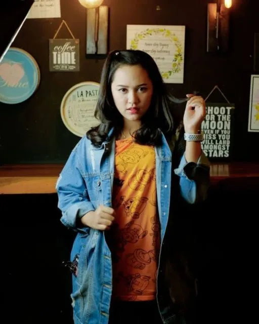 Disebut Sebagai Saingan Via Vallen dan Nella Kharisma, Ini Gaya Happy Asmara yang Manis dan Lucu! 7