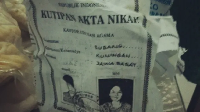 Dari Hasil Ujian Sampai Ijazah, inilah 11 Kertas Nggak Terduga yang Jadi Bungkus Gorengan 17