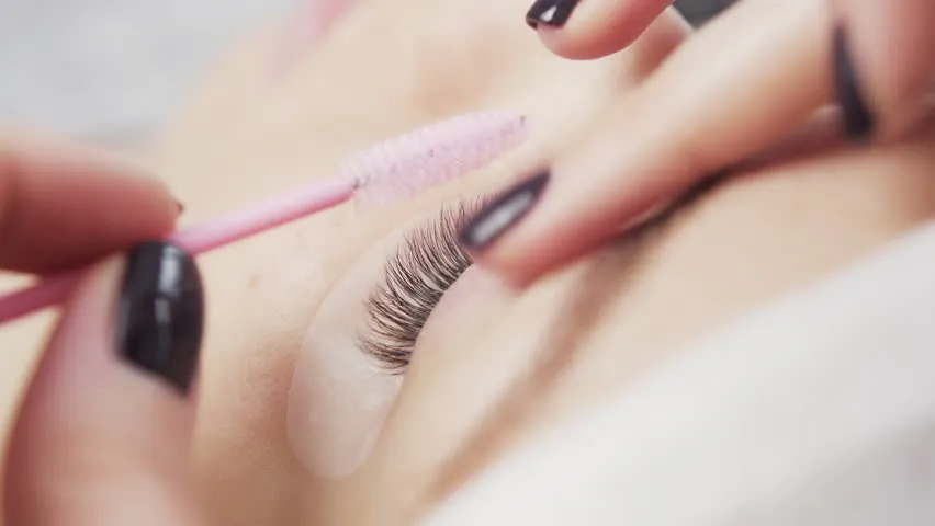 7 Tips Agar Bulu Mata Tumbuhnya Lentik dan Nggak Gampang Rontok. Eyelash Extension? Nope! 8