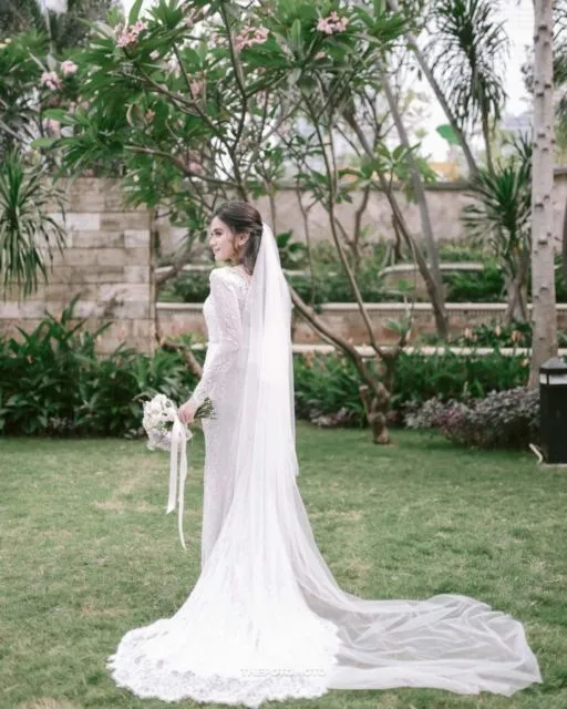 10 Detail Pernikahan Audi Marissa dan Anthony Xie, Elegan dan Modern dengan Tema Monokromatik 15