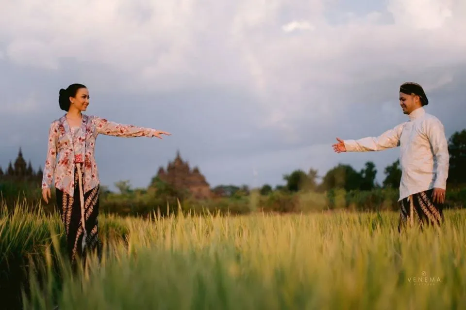 12 Potret Pre-wedding Karina Nadila. Cantik dan Elegan, Gandeng MUA-nya Agnes Monica! 15