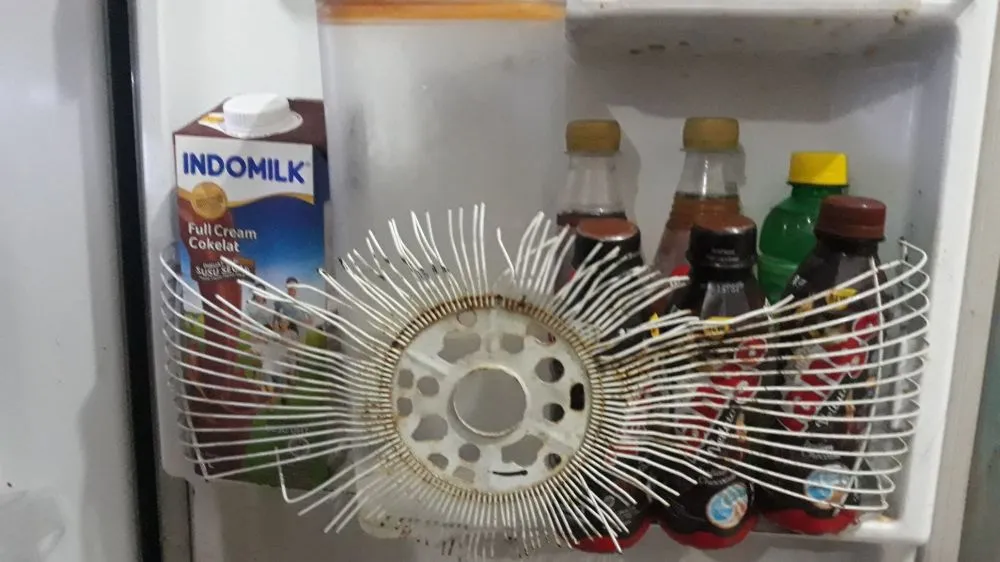 Begini Cara Akali Kipas Angin yang Rusak biar Tetap Bisa Bermanfaat. Lifehack Banget nih! 17