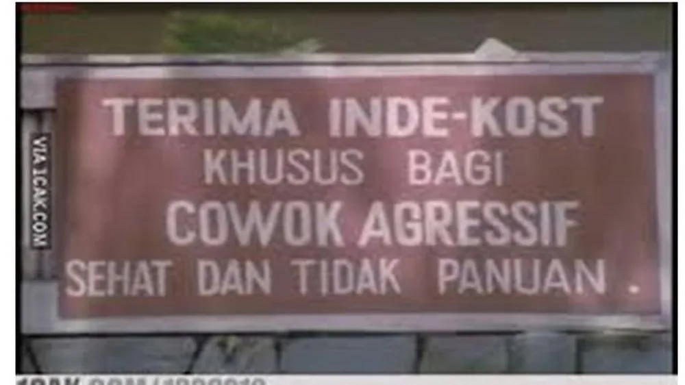 11 Papan Iklan Kos-kosan yang Absurd bin Kocak. Pemilik Rumahnya Pasti Suka Bercanda nih :D 18