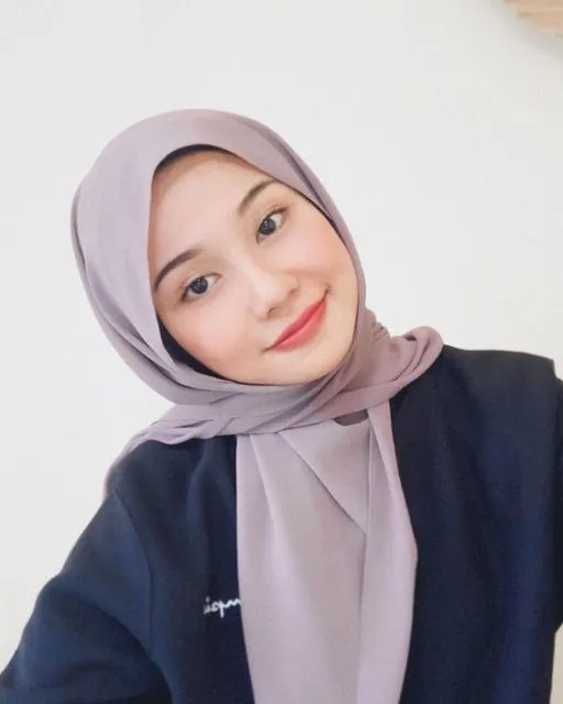 Dulu Katanya Norak, Sekarang 5 Warna Pashmina Ini Ramai Jadi Incaran 10