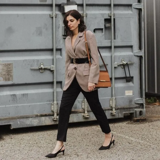 4 Trik Tampil PD Walau Bajumu Kebesaran; Tetap Modis Walau Kelonggaran! 5