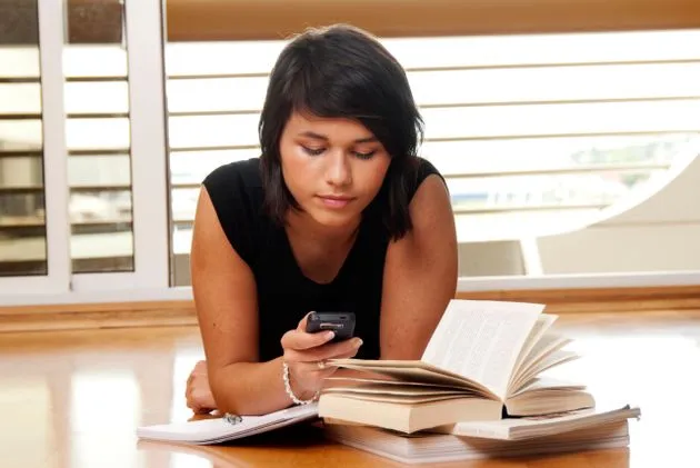 Tips Konyol bin Jitu buat Ngechat Dosen Pembimbing. Biar Cepet Dibales dan Responsnya Oke~ 7
