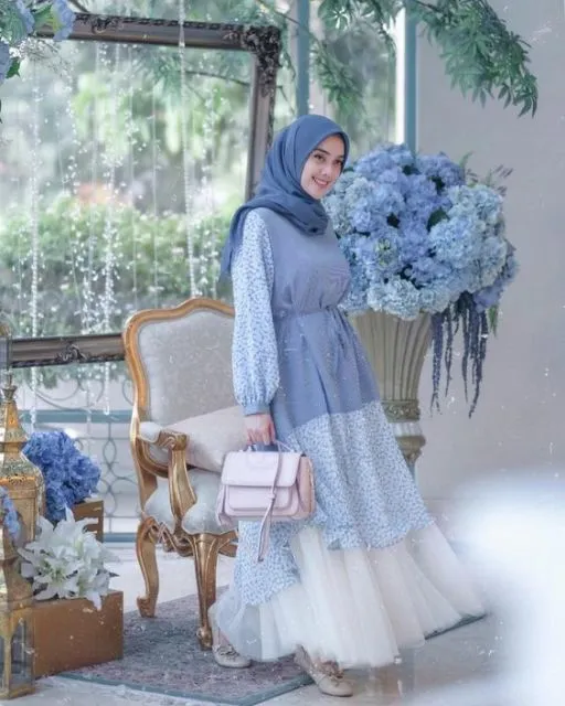 5 Model Gamis untuk Orang Pendek, Terlihat Tinggi! 7