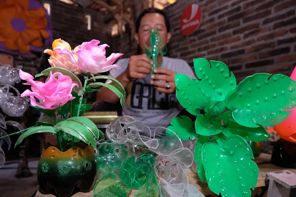 6 Tips Memulai Bisnis Daur Ulang Sampah Plastik. Sering Diremehkan, Padahal Omzetnya Lumayan 31
