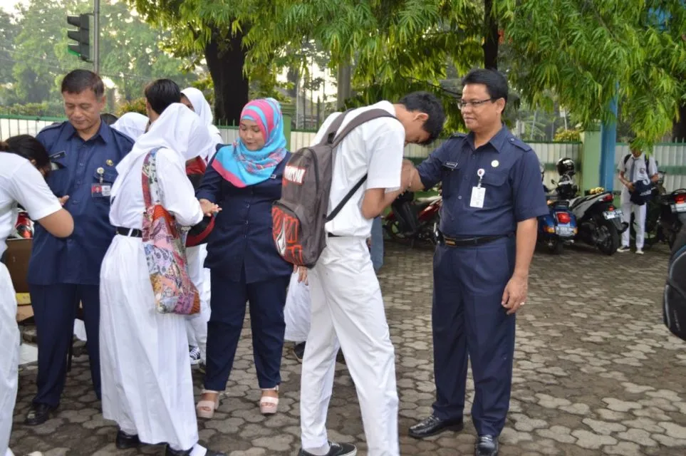 Mengenang 5 Tipe Teman Sekolah Saat Pertama Kali Masuk. Kamu Pasti Relate! 6