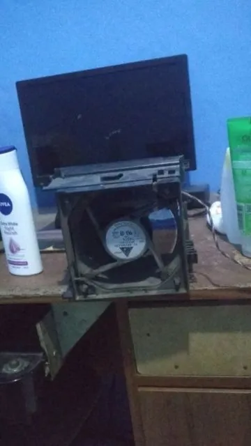 11 Benda Aneh yang Pernah Ada di Dalam Rumah, Antara Kreatif dan Random sih. Kocak Bener! :D 22