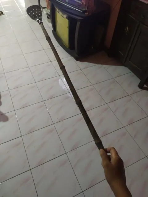 11 Benda Aneh yang Pernah Ada di Dalam Rumah, Antara Kreatif dan Random sih. Kocak Bener! :D 13