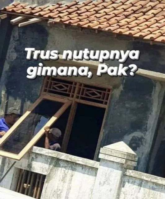 Maling Bakal Nggak Jadi Beraksi Kalau Lihat 11 Jendela Kocak ini. Desainnya kok Gitu sih, Heran deh! 18
