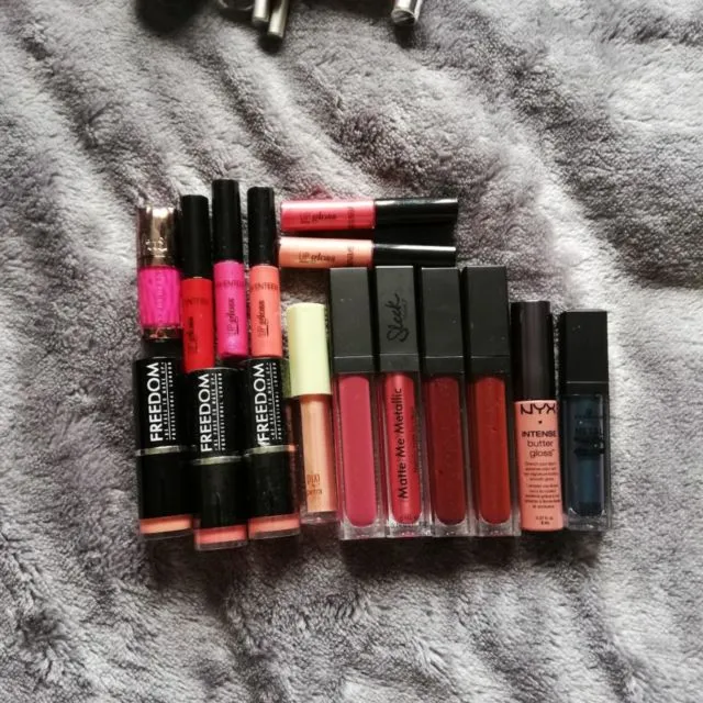 Hal yang Dirasakan Cowok Ketika Disuruh Ceweknya Beli Kosmetik Perbibiran. Ujian Hidup! 5